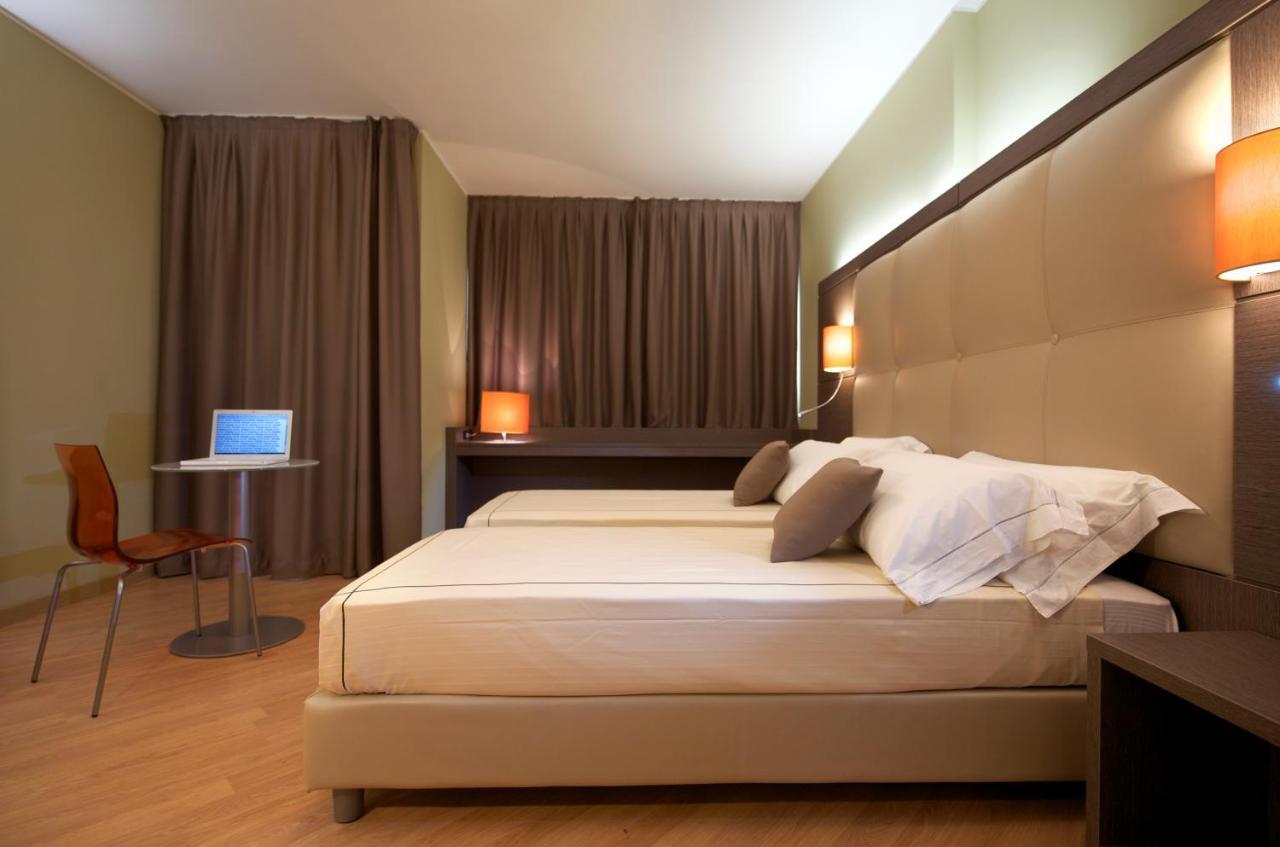 Acca Palace Hotel 4*